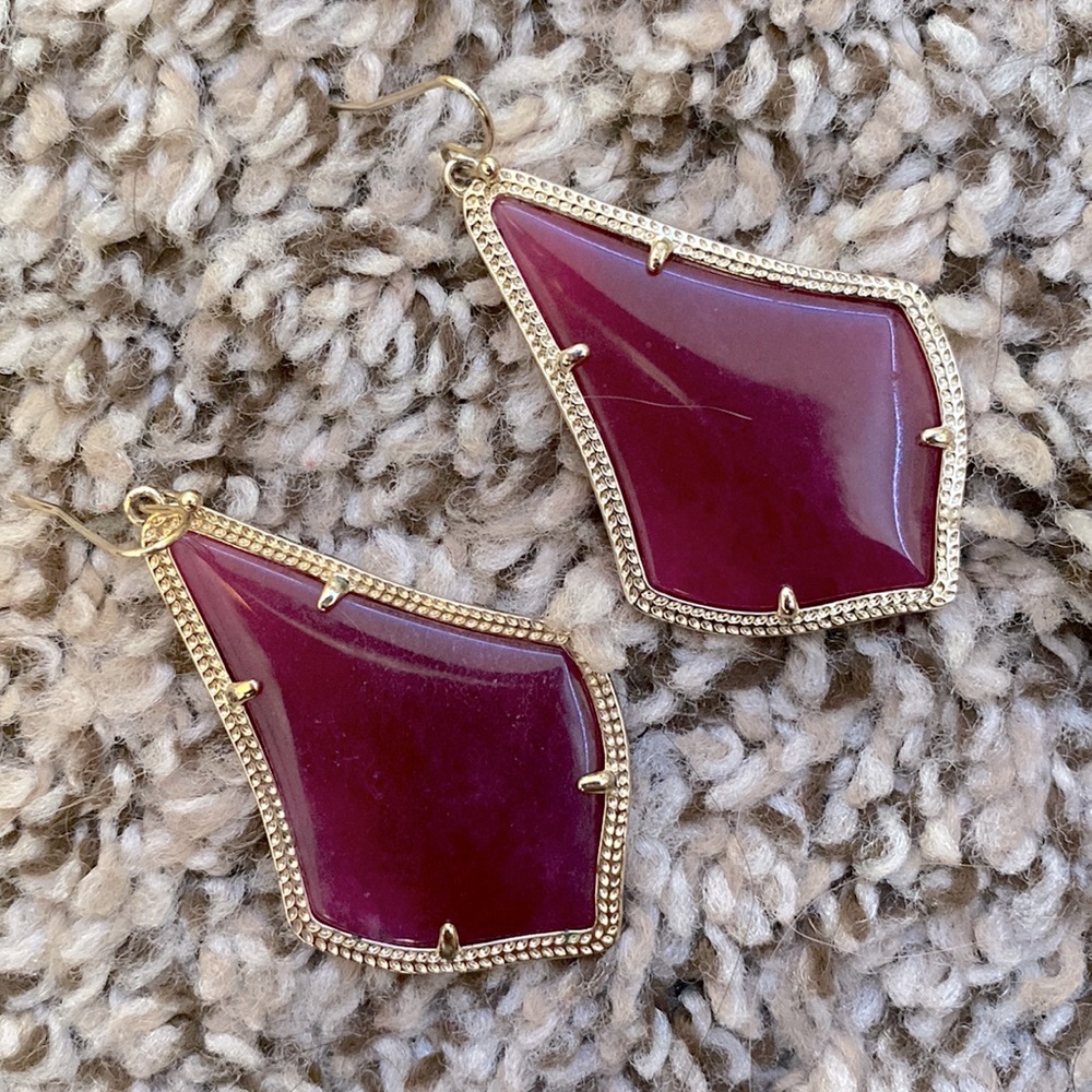 Kendra scott earrings!